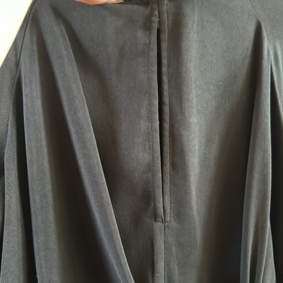 Top shop mini black dress! Never worn! - Picture 5 of 7